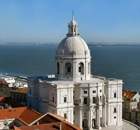 Daire Duplex Alfama Lisboa
